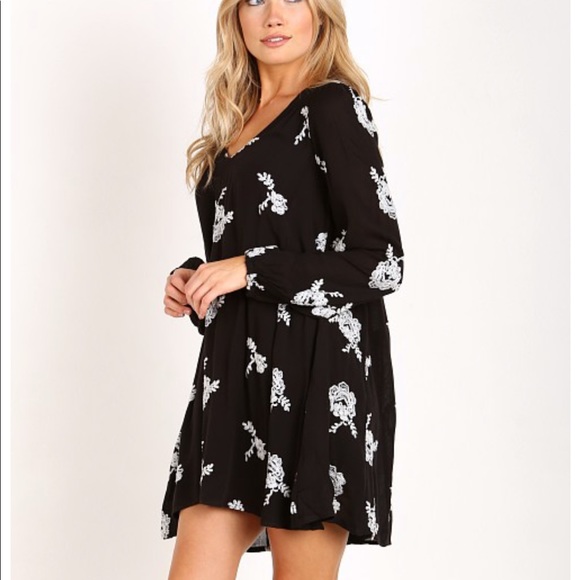 Free People Emma Embroidered Dress NWT! - Picture 5 of 7